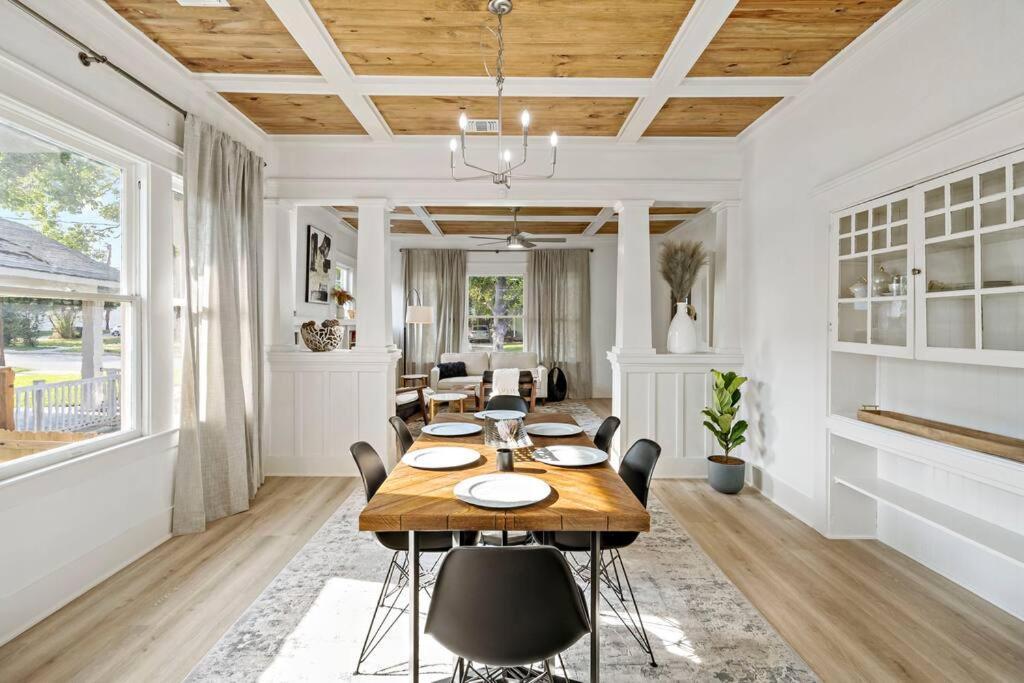 Urban Elegance Retreat Villa San Antonio Eksteriør bilde