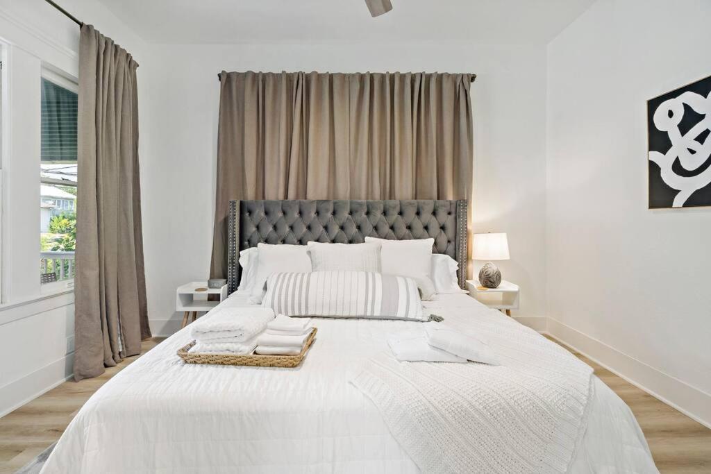 Urban Elegance Retreat Villa San Antonio Eksteriør bilde
